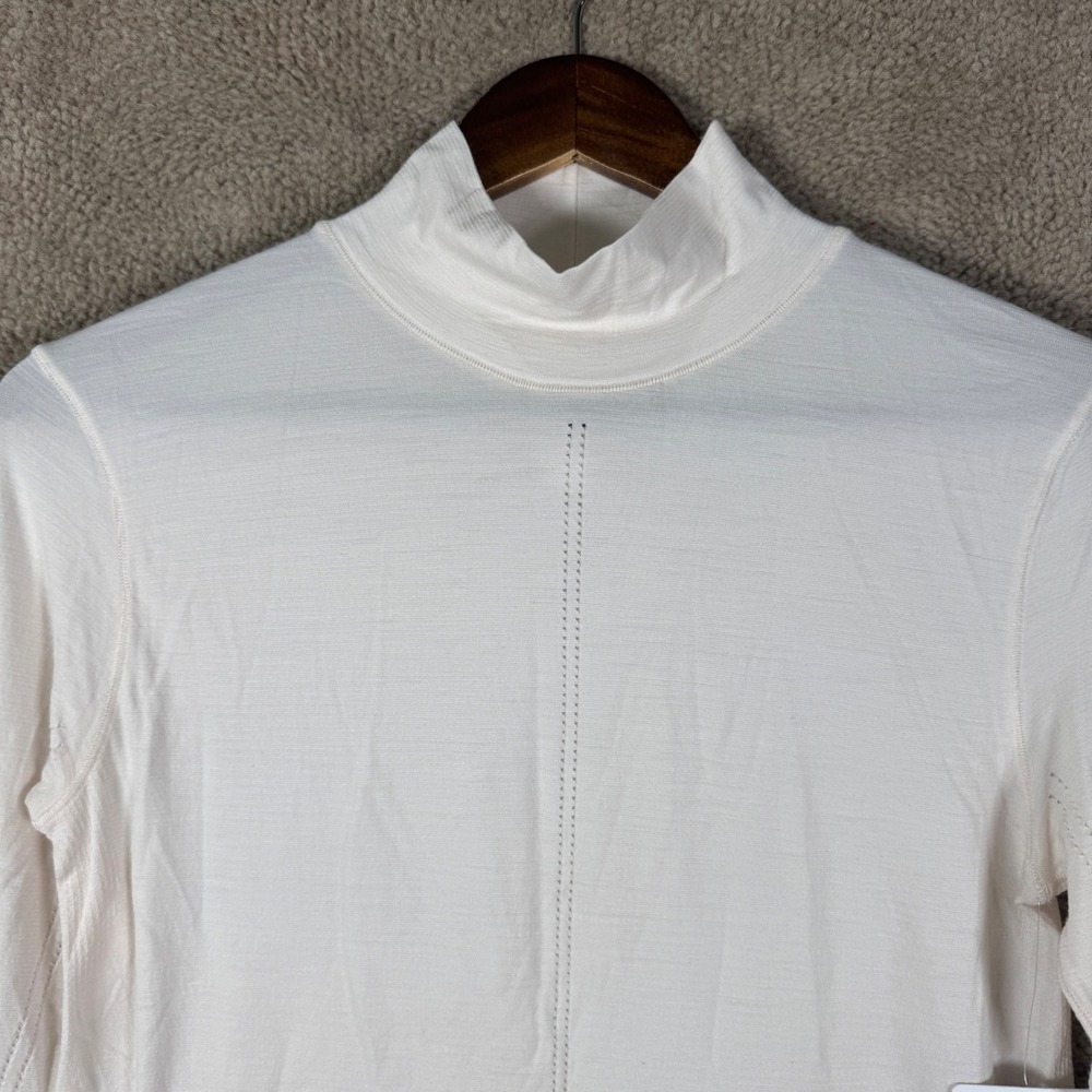 Athleta Ascent Seamless Turtleneck Womens Medium Cream Wool Blend Thumbholes - Picture 3 of 12